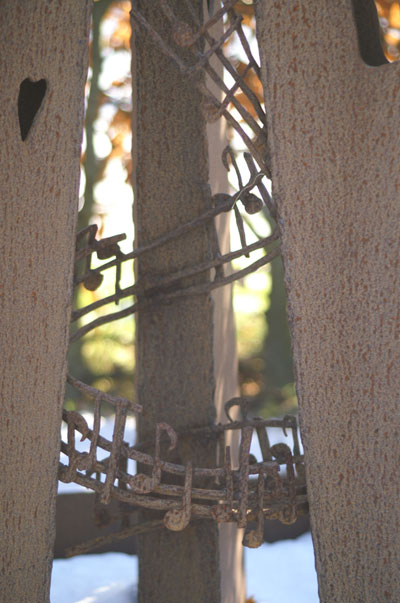 detail grafmonument geloof-hoop-liefde